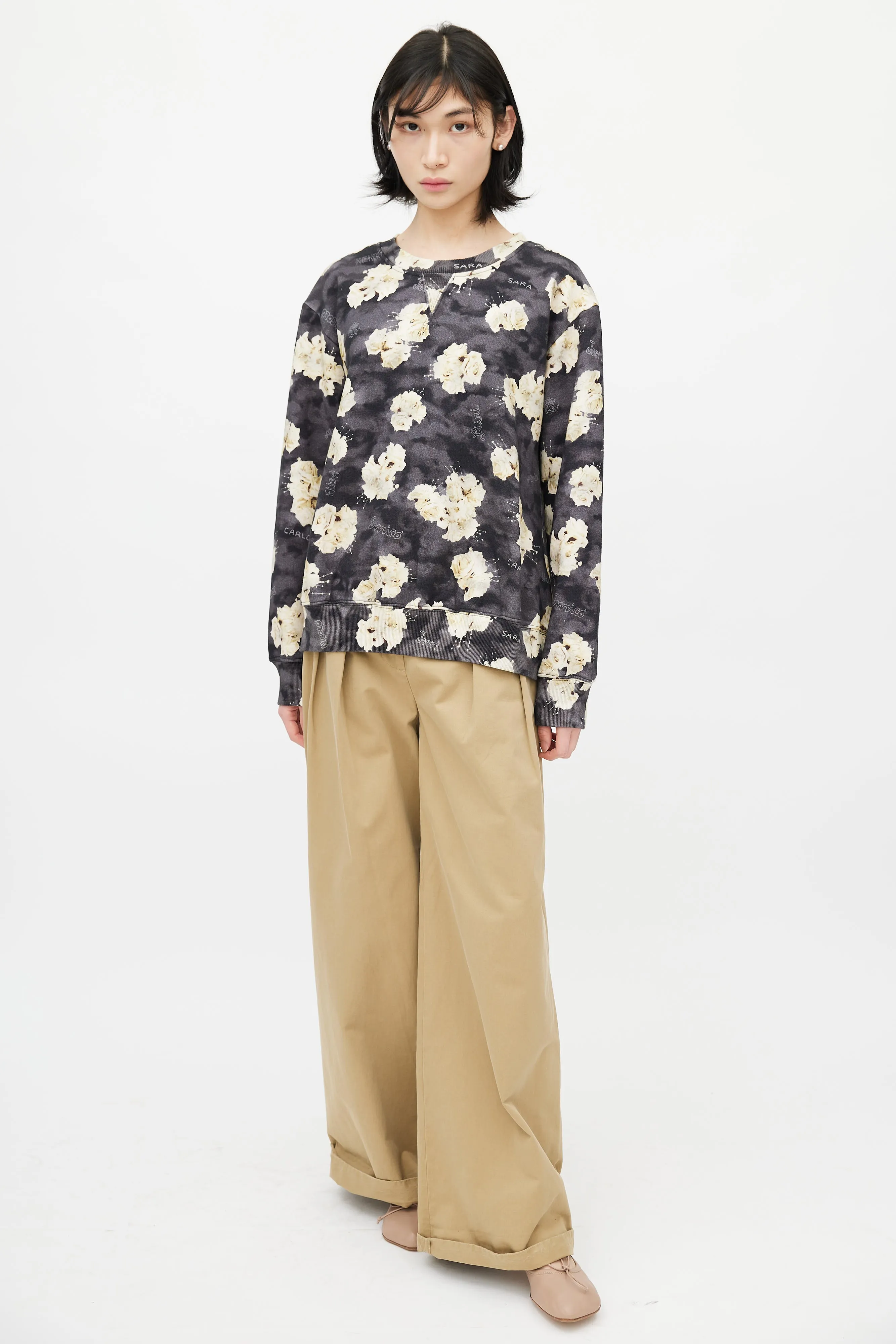 Black & Cream Graffiti Floral Sweatshirt