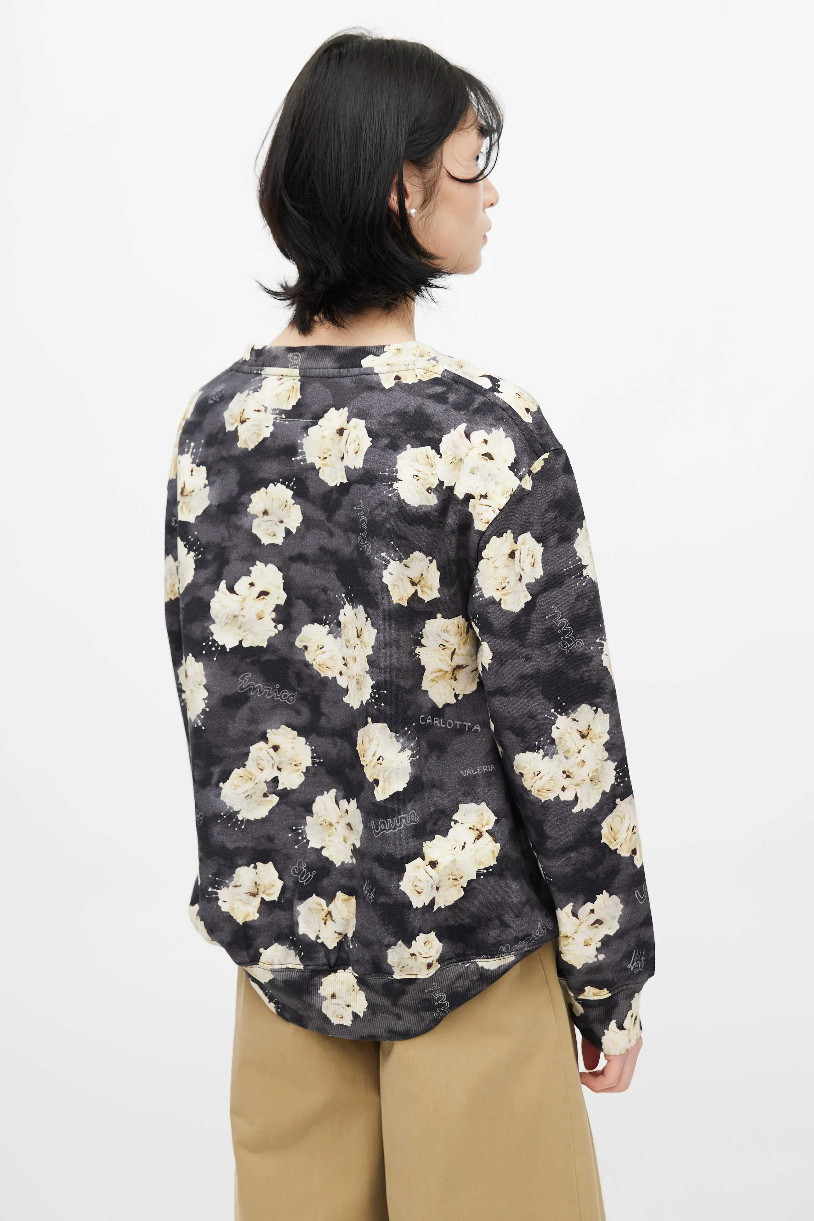 Black & Cream Graffiti Floral Sweatshirt
