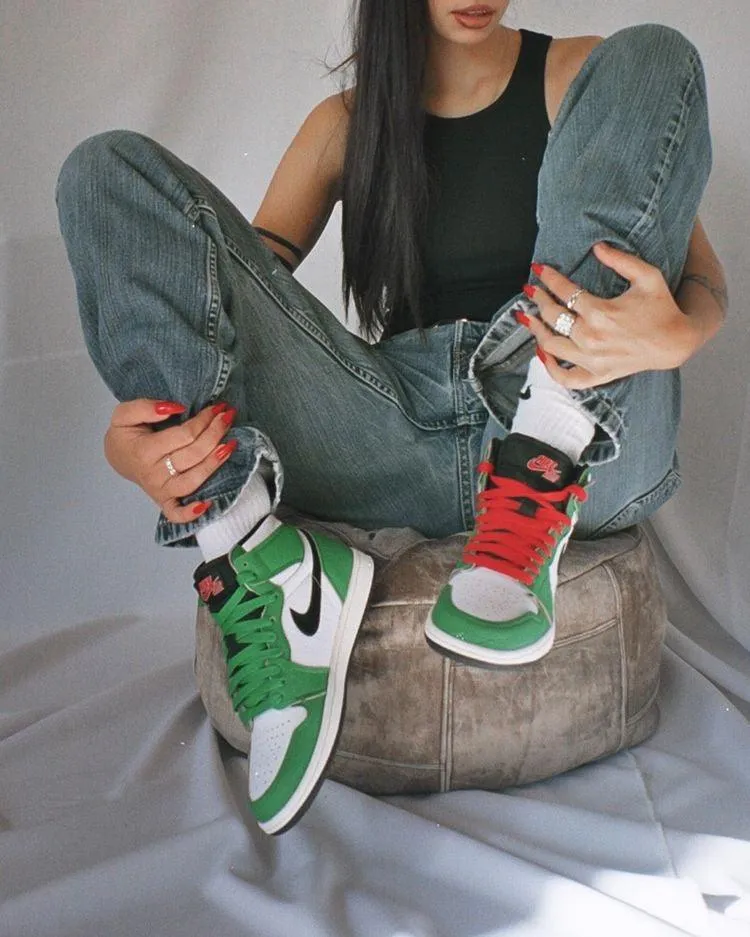 Custom GREEN Jordan 1 High Q