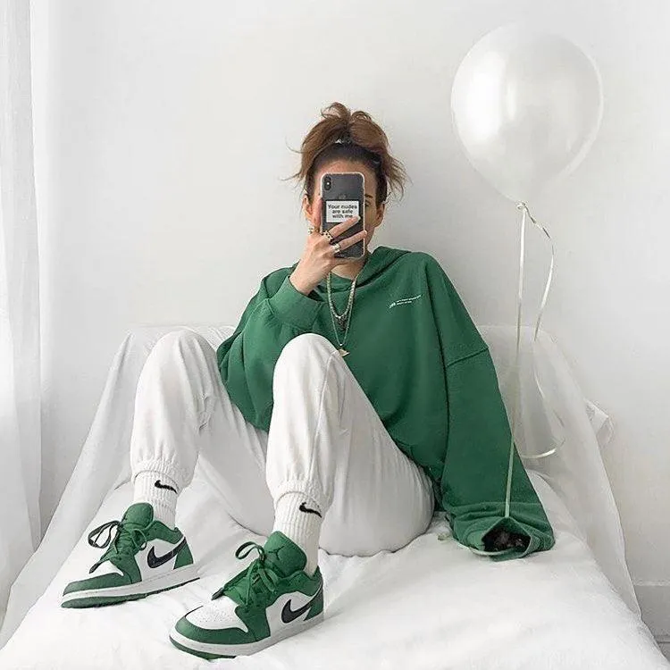 Custom GREEN Jordan 1 High Q
