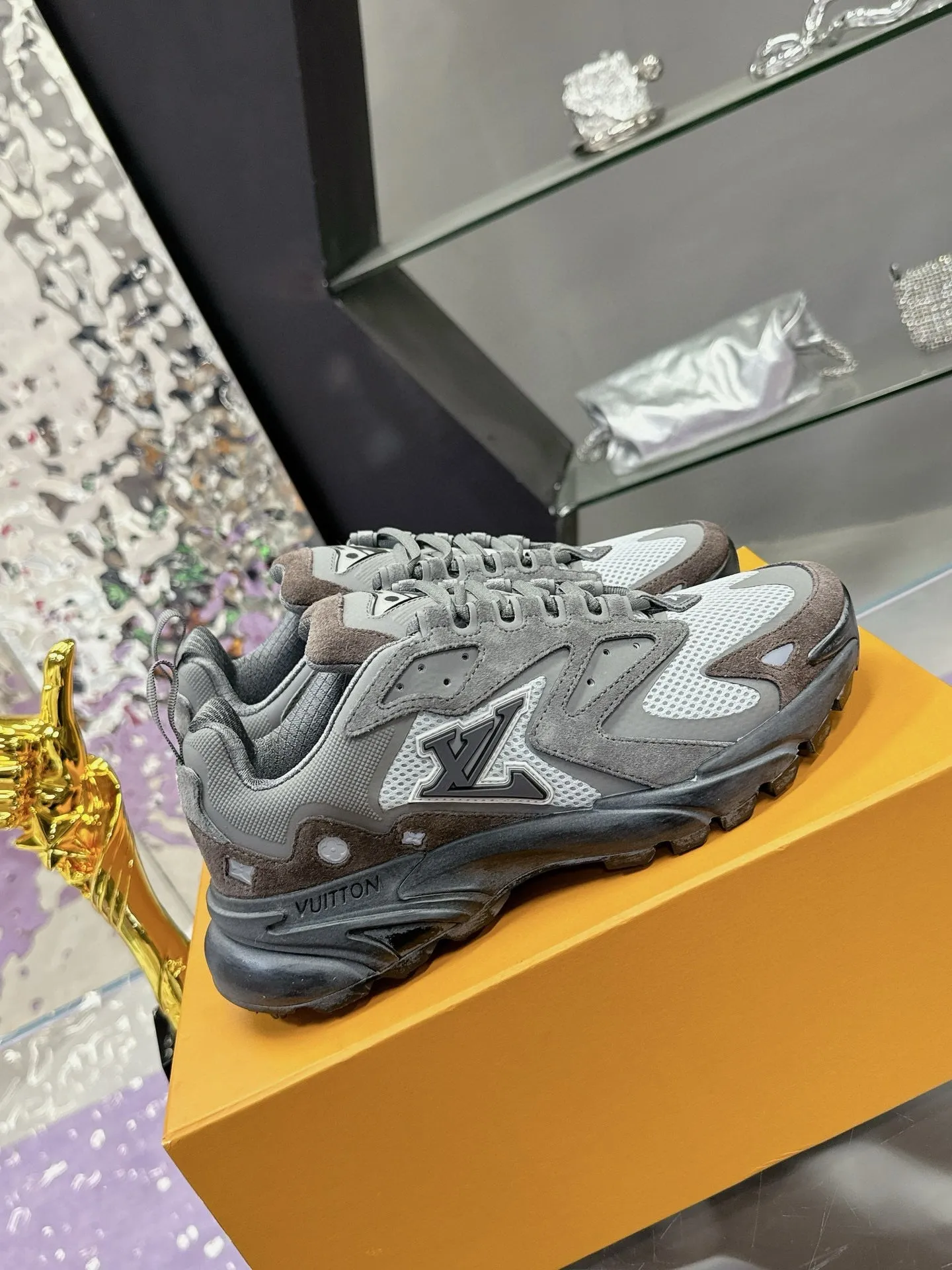 Custom LuVi Runner Tatic MJ00420