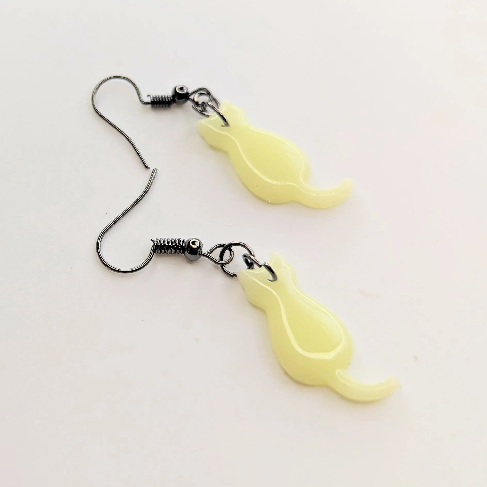 Glow in the Dark Cute Cat Earrings
