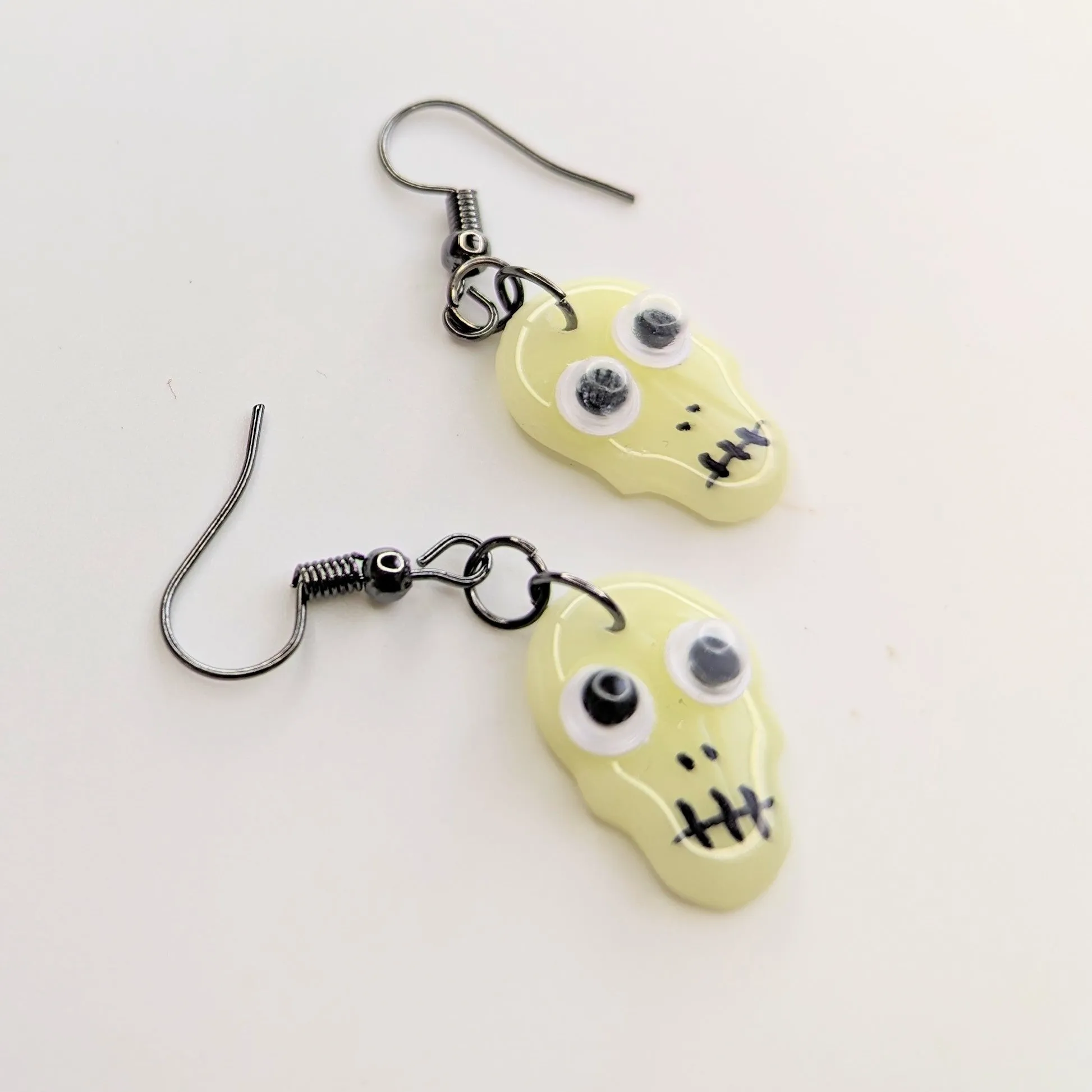 Glow in the Dark Googly Skull Earrings