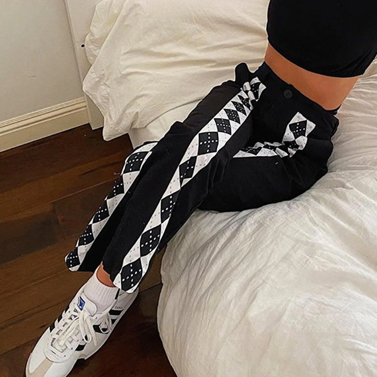 Rhombus Lined Retro Black Pants